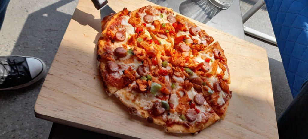 Pizza from Oh Brewery and Cafe